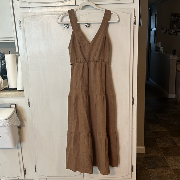 STEVE MADDEN Amira Tiered Cotton Midi Dress - Picture 5 of 13